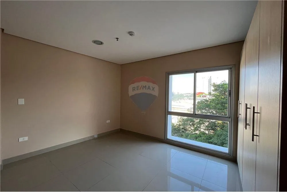 Departamento en el Centro de 2 Dorm. en Venta — foto 2