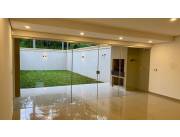 VENDO DUPLEX A ESTRENAR EN LA ZONA DEL YACHT