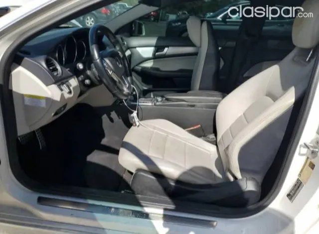 Mercedes-Benz C250 2015 — foto 3