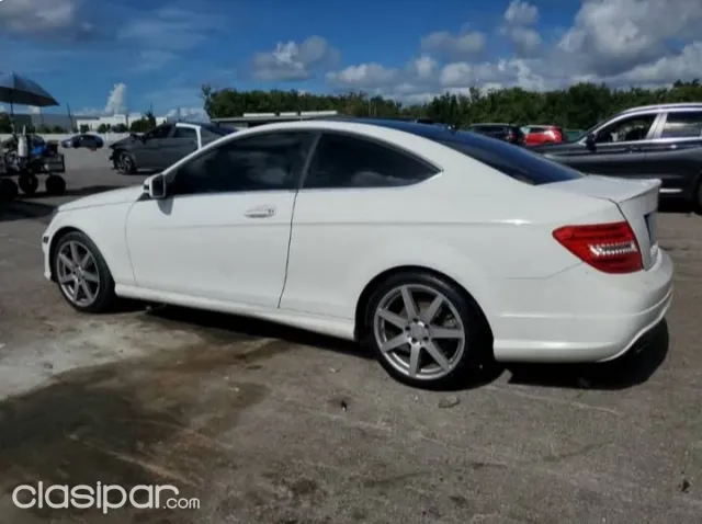 Mercedes-Benz C250 2015 — foto 7