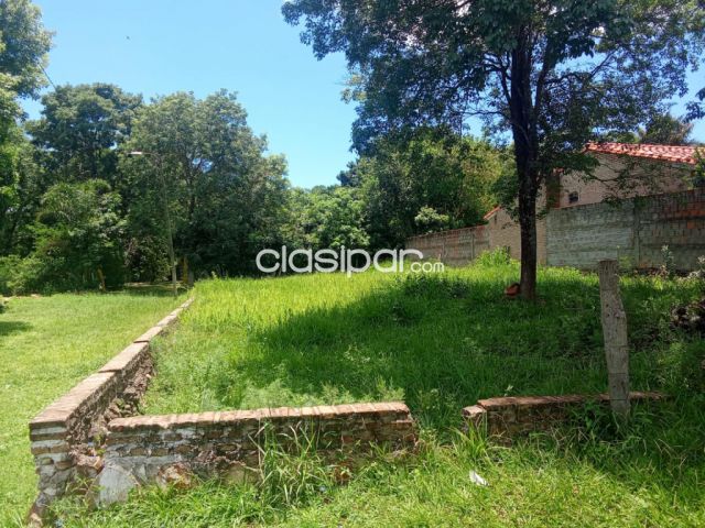 Terrenos - Construí en una de las mejores zonas y de mayor crecimiento de Areguá! zona Gobernación.