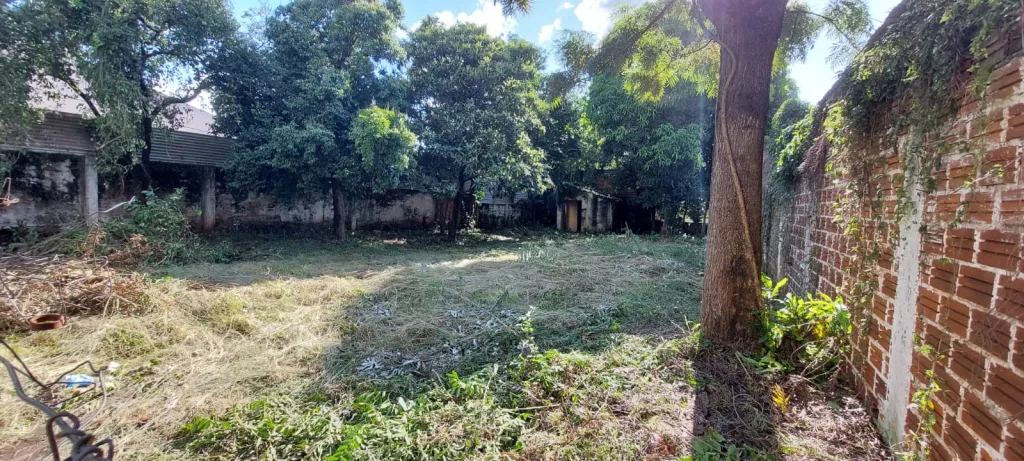 VENDO LOTE DE 420 M2 EN EL BARRIO BERNARDINO CABALLERO, CENTRO DE ENCARNACIÓN — foto 2