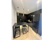 Se alquila oficina amoblada zona eje corporativo