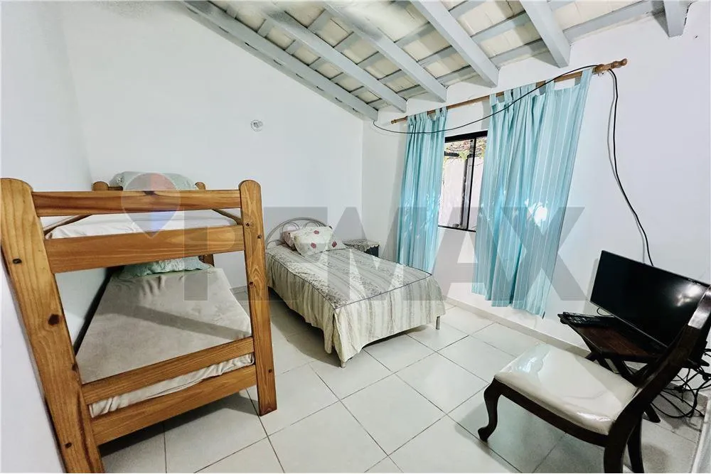 Amplia casa en el Barrio San Pablo - Asunción — foto 2