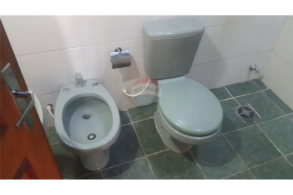 Casa - Venta - Ñemby, Paraguay — foto 2