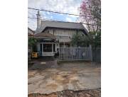 EN VENTA CASA A REFACCIONAR A VALOR TERRENO EN BARRIO SAN VICENTE