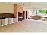 Imponente casa En itacurubi del rosario