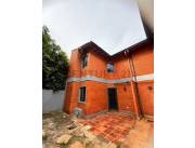 ALQUILO DUPLEX EN SAN LORENZO