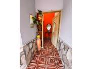 EN VENTA CASA A PRECIO DE TERRENO EN SAN VICENTE - ASUNCION