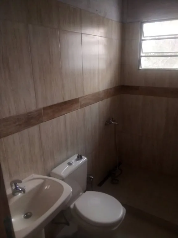 Vendo Casa de 2 dormitorios en Limpio zona Abasto Norte y Surubii a 3 cuadras de la ruta — foto 2
