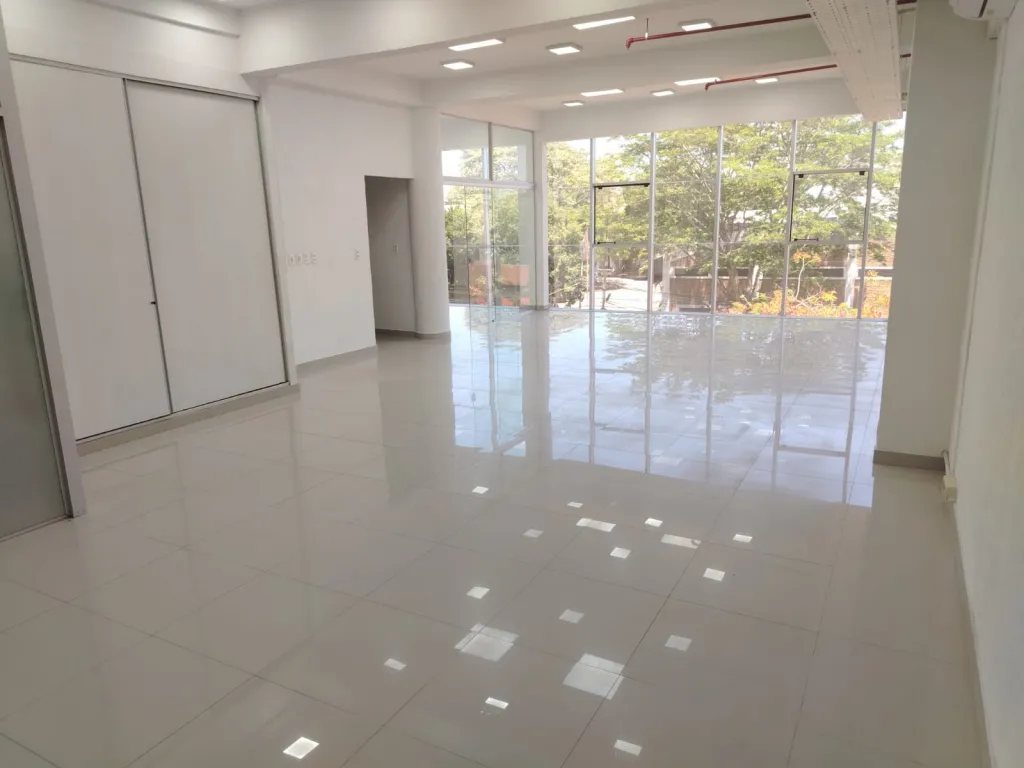Alquiler Oficina Amplia — photo 2