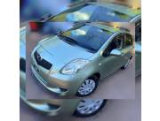 Toyota New Vitz 2007. 1.300 cm3. Sin uso en Py 🇵🇾. VENDO SÓLO FINANCIADO C/entrega minim