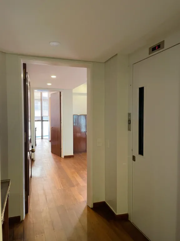 VENDO DEPARTAMENTO AMOBLADO EN LAS MERCEDES — foto 2