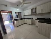 EN ALQUILER❗️AMPLIO DUPLEX EN BARRIO MBURUCUYA. COD 6305