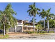 GRAN PROPIEDAD DE 2.580 M2 EN DOBLE ESQUINA EN YKUA SATI