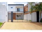 VENDO DÚPLEX A ESTRENAR EN ALTOS DEL GOLF