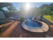 VENDO CASA EN AREGUA BARRIO CERRADO MIRALAGO