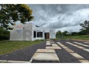 Casa - Venta - Mariano Roque Alonso, Paraguay, Hogar Dulce Hogar!