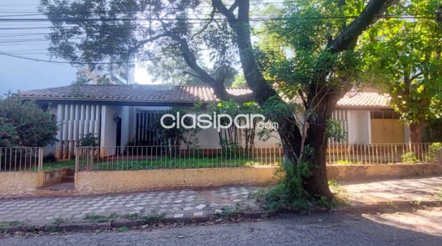 Terrenos - VENDO TERRENO DE 22 M DE FRENTE, ZONA VILLA MORRA A UNA CUADRA DE LA CUADRITA