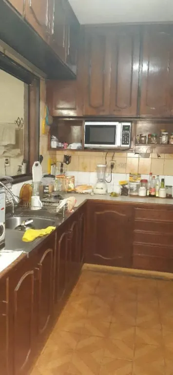 Vendo Residencia de 4 dormitorios en Barrio Mcal Estigarribia Asunción zona Identificacion — foto 2