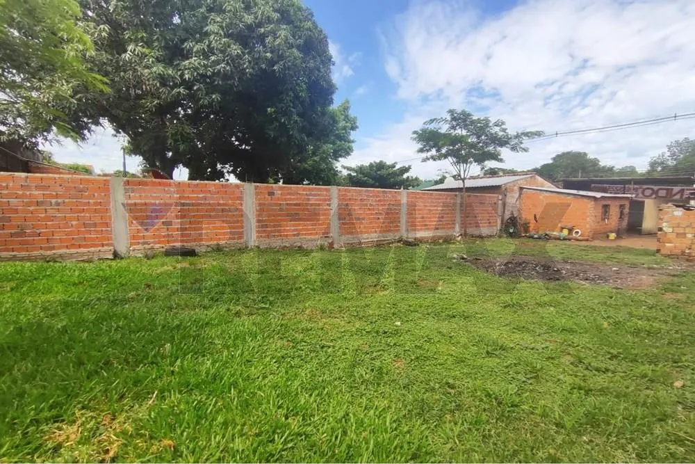 VENDO TERRENO EN SAN LORENZO SOBRE AVENIDA — foto 2