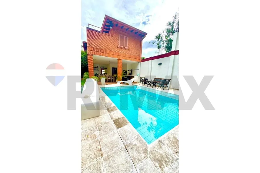VENDO CASA A 50 METROS DEL SHOPPING DEL SOL — foto 3