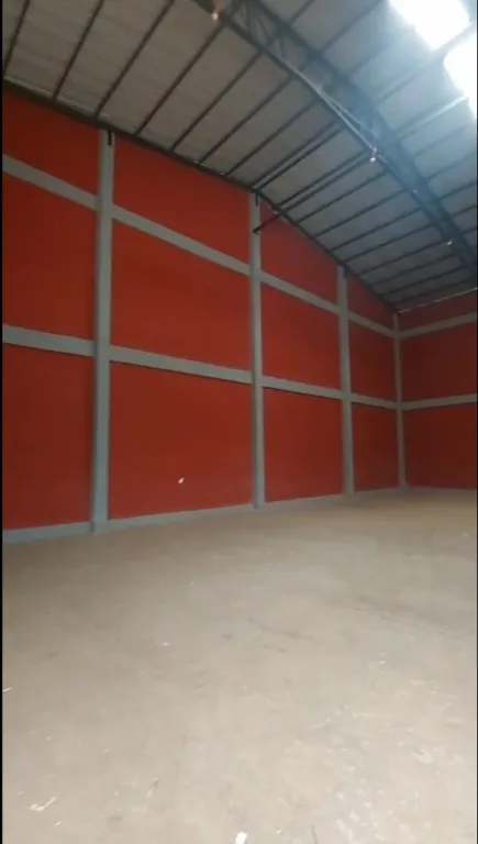 LIMPIO: 1.000 M2, IMPECABLE DEPOSITO EMPRESARIAL + OFICINA + TRIFÁSICA + PSI + ESPACIO EXT — фото 3