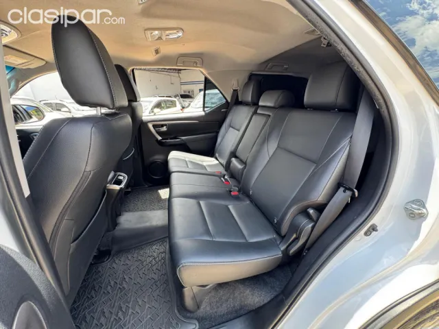 Toyota Fortuner 2023 — foto 5