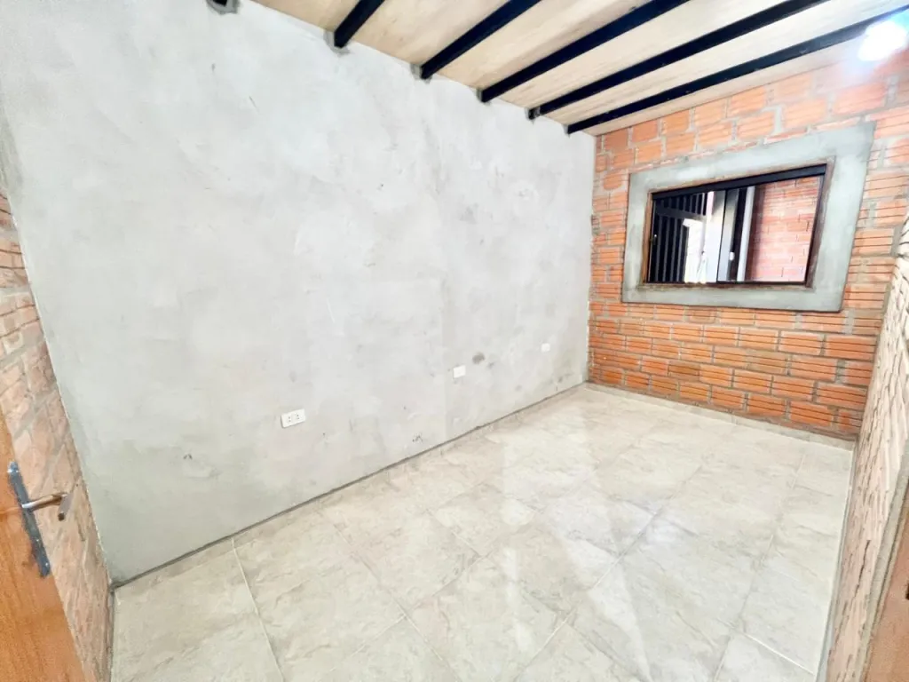 En Venta Depósito en Limpio, Zona Abasto Norte V142 — foto 3