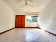 Exclusiva Residencia Premium en Venta: Lujo y Prestigio sobre la Avda. Molas López