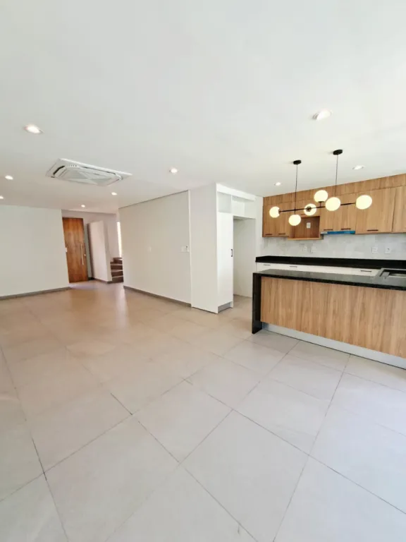 Duplex en Venta a estrenar, Zona Conmebol, Barrio America, Luque. — foto 2