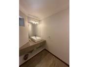 VENDO RESIDENCIA CON SALIDA A DOS CALLES