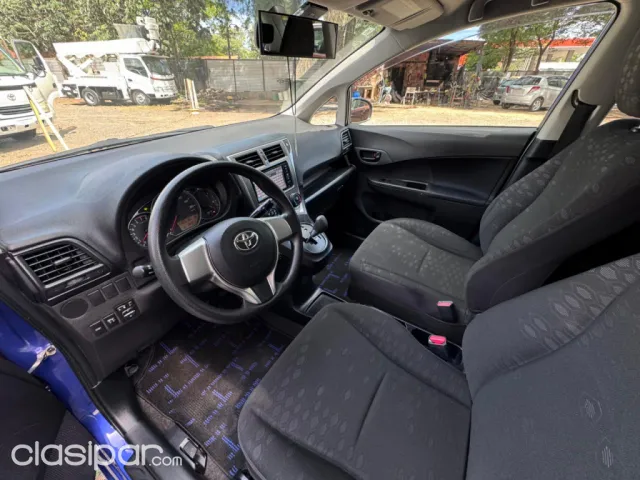Toyota Ractis 2011 - foto 2