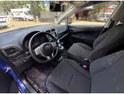 Toyota Ractis recién importado.