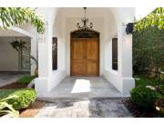 VENDO RESIDENCIA DE LUJO 3 DORMITORIOS SOBRE MADAME LYNCH