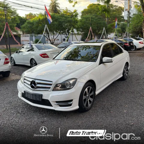 Mercedes-Benz C 220 2013 - foto 2