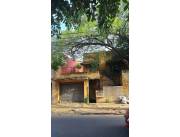 VENTA DE TERRENO CON CASA A REFACCIONAR O DEMOLER EN EL CENTRO DE ASUNCIÓN