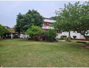 VENDO AMPLIA RESIDENCIA EN YCUA SATY