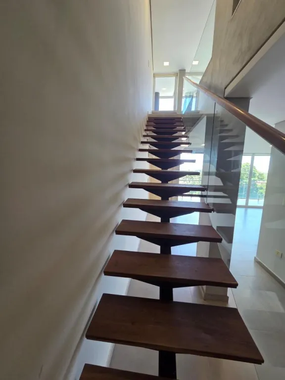 Vendo Amplio Departamento de 244 m2, Zona Primer Presidente - CLAP7716813 — foto 2