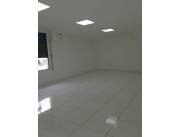 Alquilo SALON Y OFICINAS en el centro de Asunción en la misma cuadra del Mall