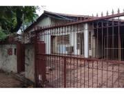 VENDO CASA A REFACCIONAR EN VISTA ALEGRE CON AMPLIO FRENTE