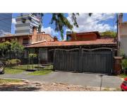 VENDO TERRENO CON CASA EN CARMELITAS