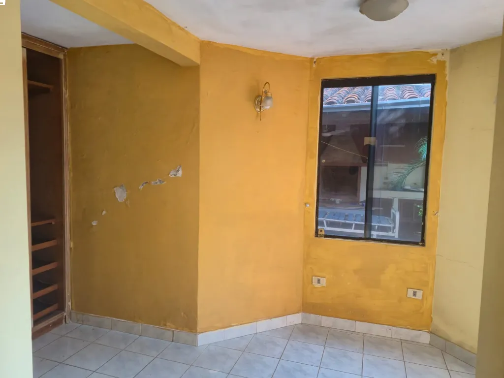 Casa en venta – Barrio Villa Adela, Luque — foto 3