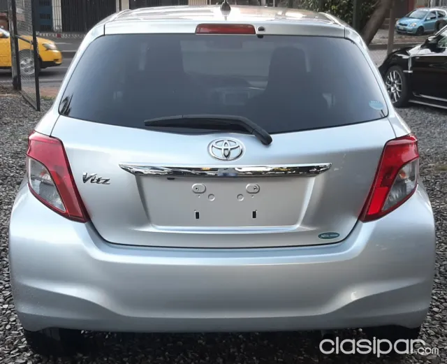 Toyota Vitz 2012 — foto 5