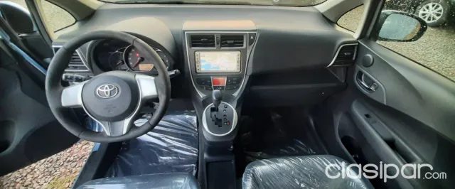 Toyota New Ractis 2011 — foto 6