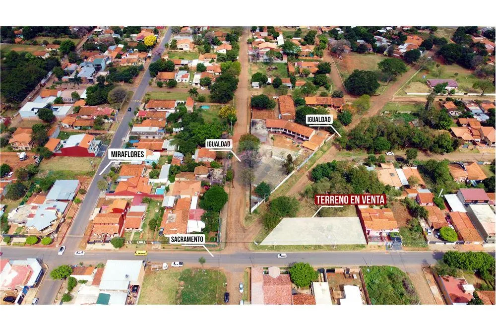 TERRENO EN ESQUINA CON 50 METROS SOBRE ASFALTO — foto 3