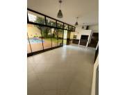 Vendo Espectacular Casa en Mburucuya - LHO7681966