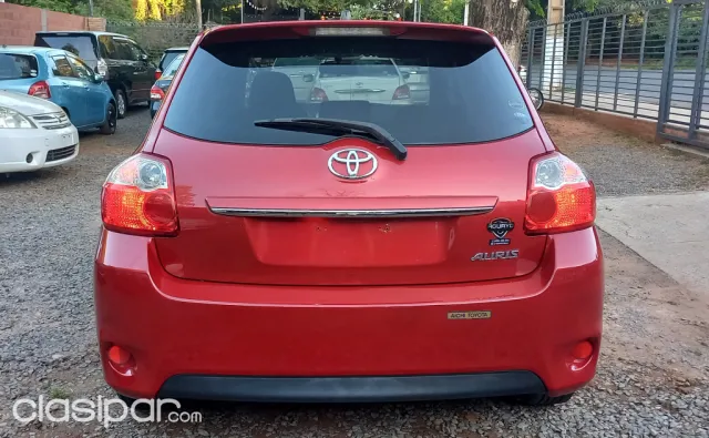 Toyota Auris 2010 — foto 5