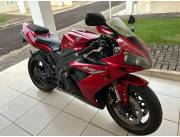 Moto Yamaha R1 2005