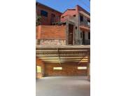 VENDO PROPIEDAD MULTIFUNCIONAL - BARRIO TACUMBU, ASUNCIÓN